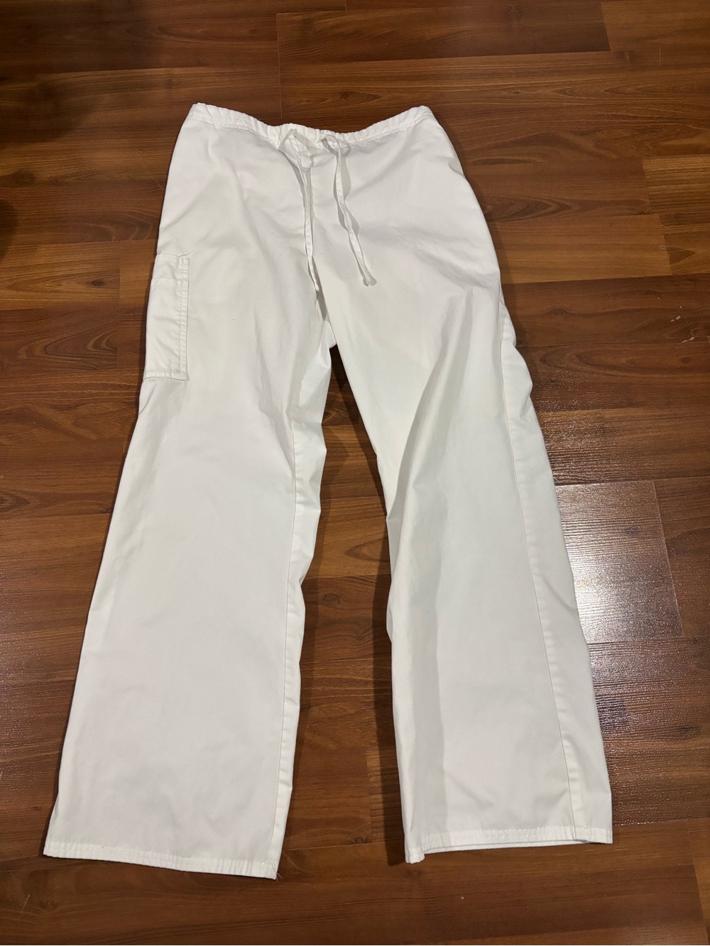Ladies white scrub pants size small in excellent condition little wear